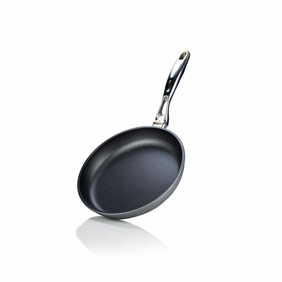 Skillets & Fry Pans * | Swiss Diamond | Hd Fry Pan With Stainless Steel Handle 9.5