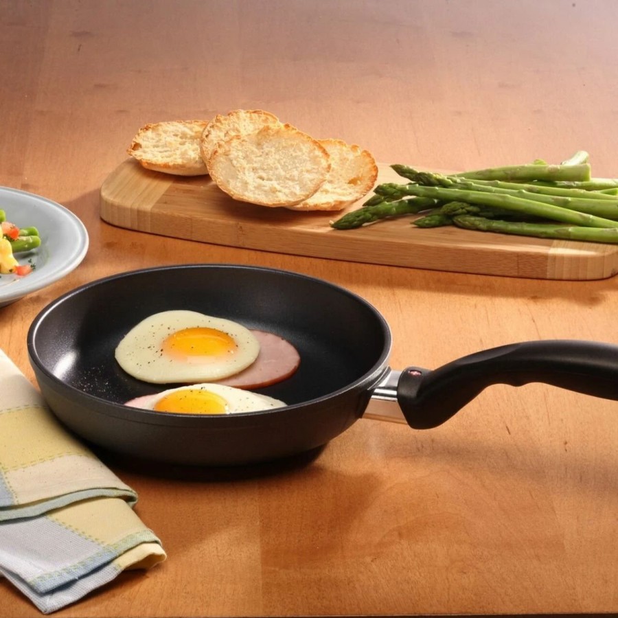 Skillets & Fry Pans * | Swiss Diamond | Hd Fry Pan 8