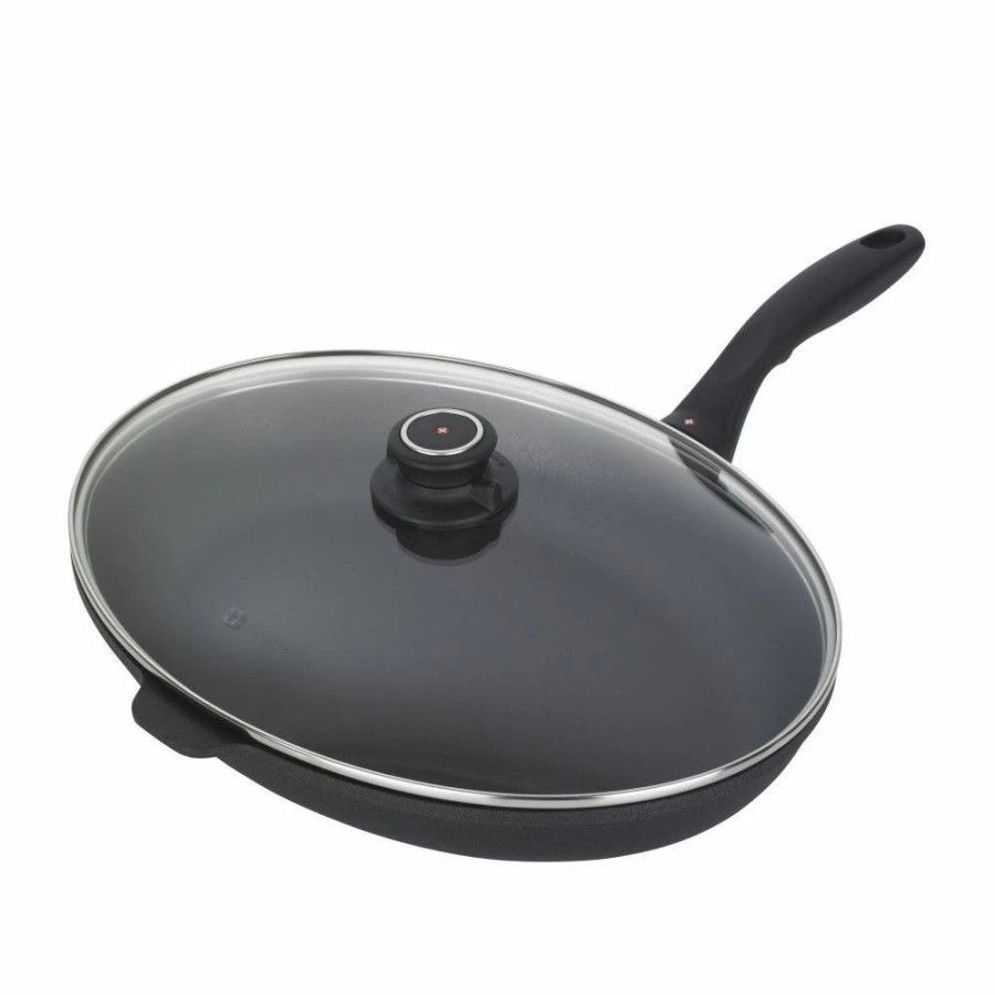 Skillets & Fry Pans * | Swiss Diamond | Xd Oval Fry Pan With Lid 15 X 10.25