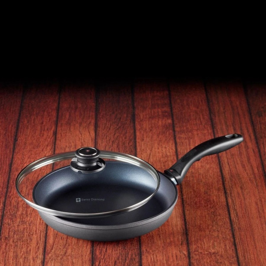 Skillets & Fry Pans * | Swiss Diamond | Hd Fry Pan With Lid 9.5